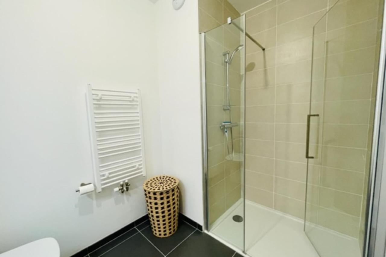Апартаменти Charming New Flat With Balcony Ла-Рошель Екстер'єр фото