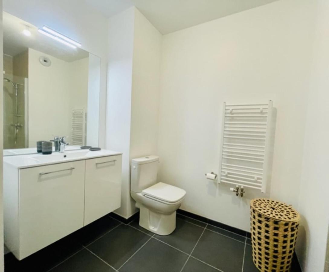 Апартаменти Charming New Flat With Balcony Ла-Рошель Екстер'єр фото