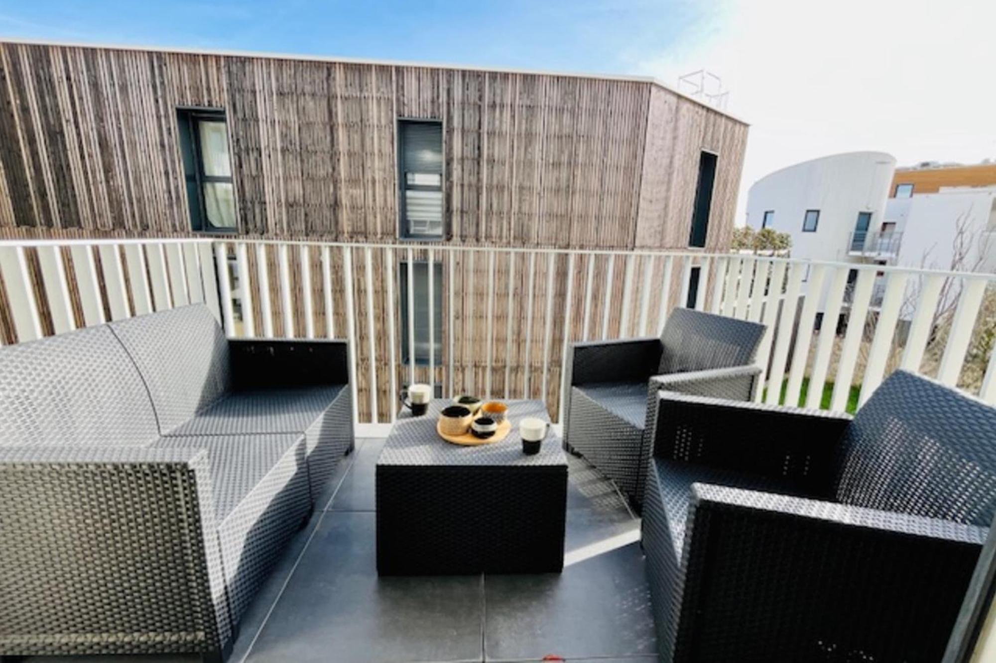Апартаменти Charming New Flat With Balcony Ла-Рошель Екстер'єр фото