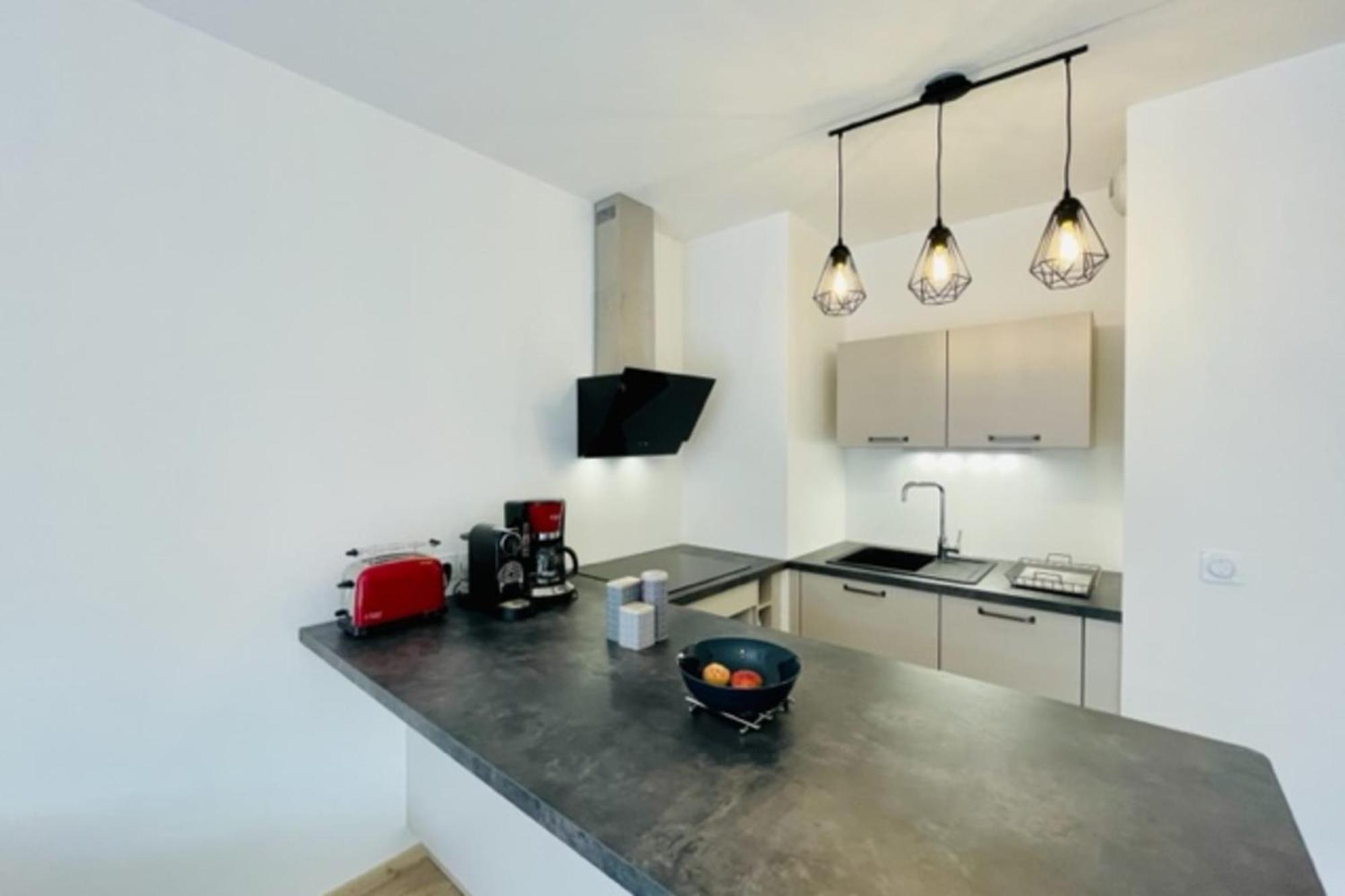 Апартаменти Charming New Flat With Balcony Ла-Рошель Екстер'єр фото