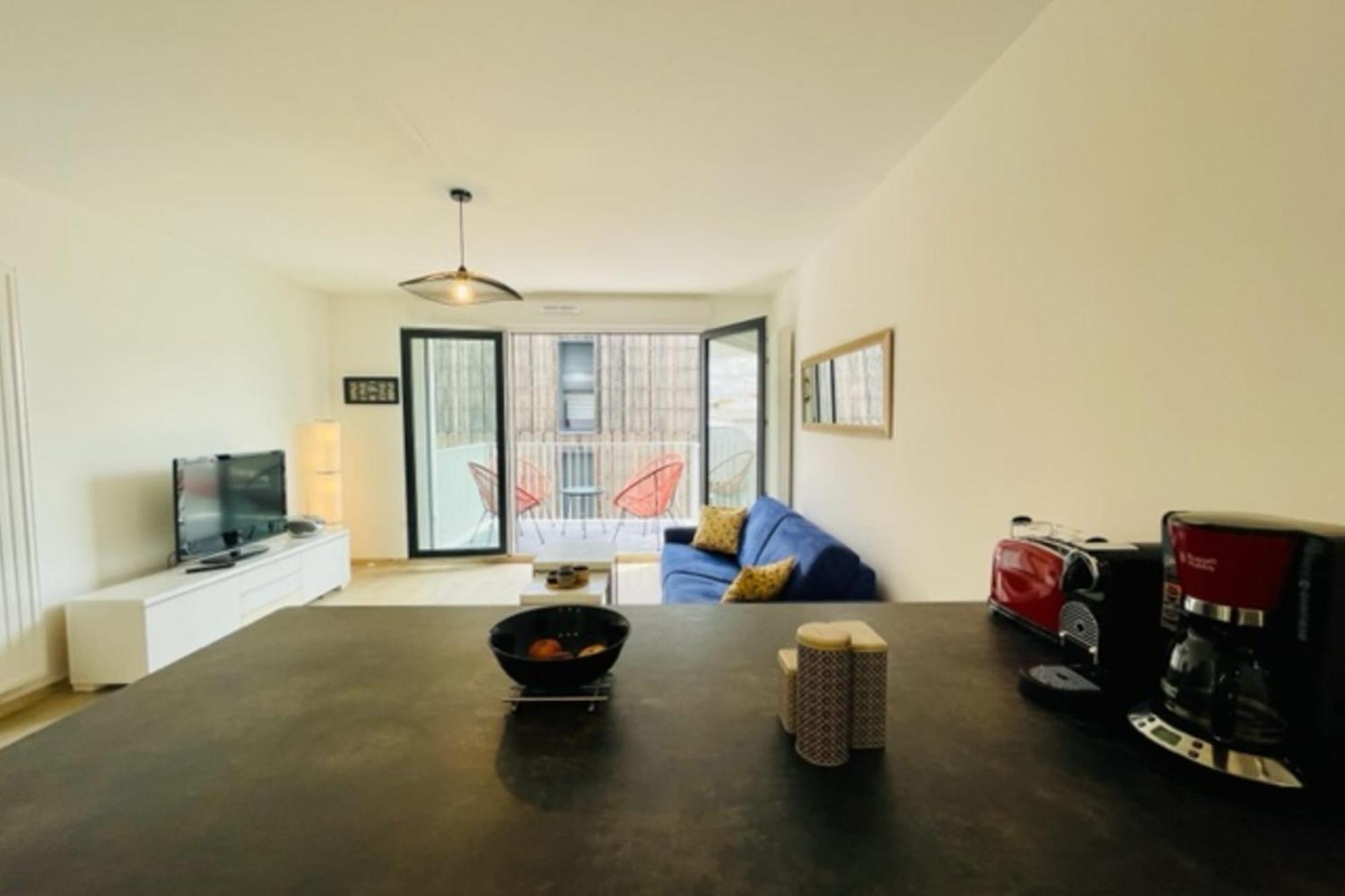 Апартаменти Charming New Flat With Balcony Ла-Рошель Екстер'єр фото