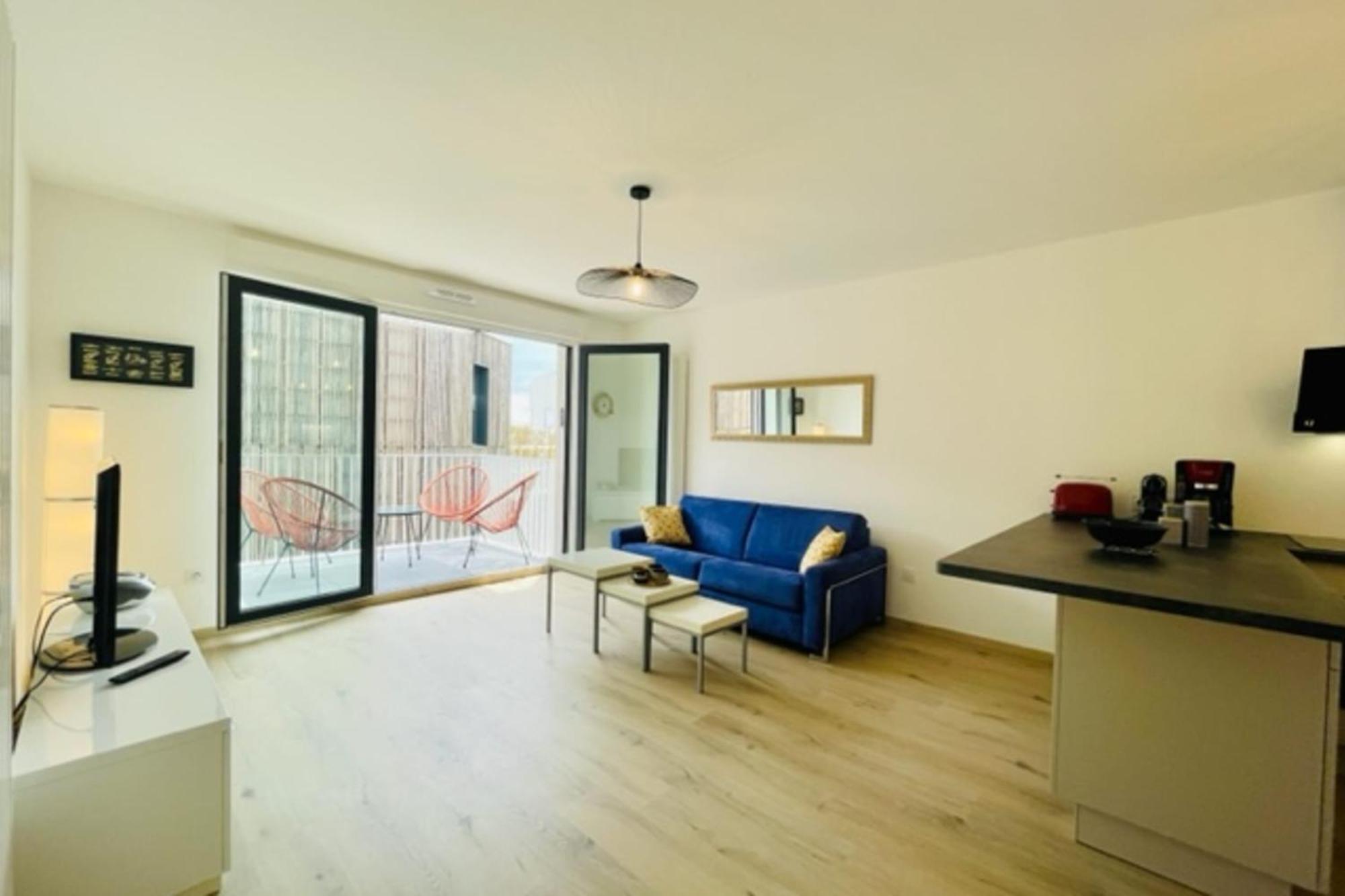 Апартаменти Charming New Flat With Balcony Ла-Рошель Екстер'єр фото